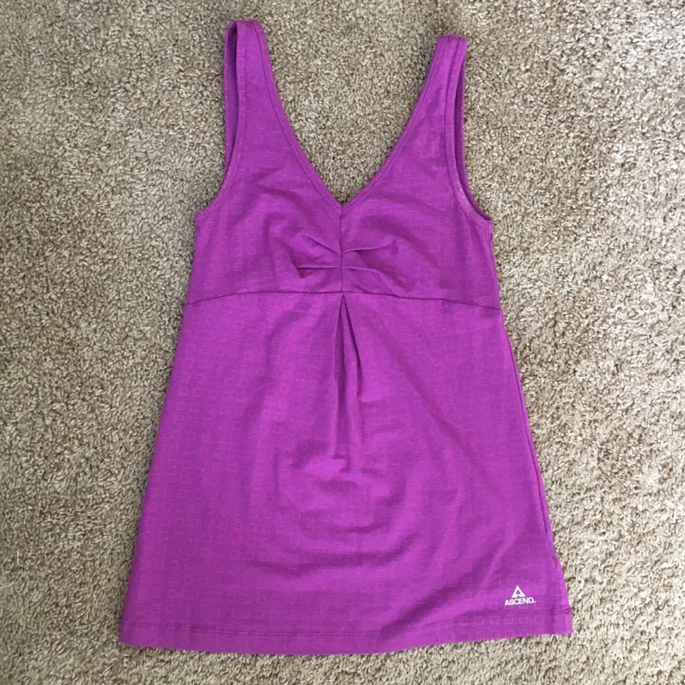 XS Ascend Tank